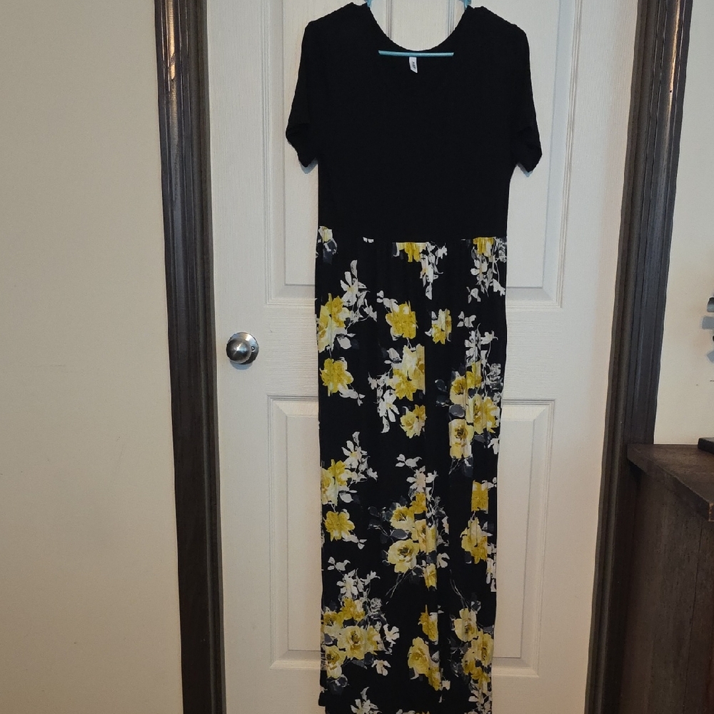 Floral Black and Yellow Maxi Dress